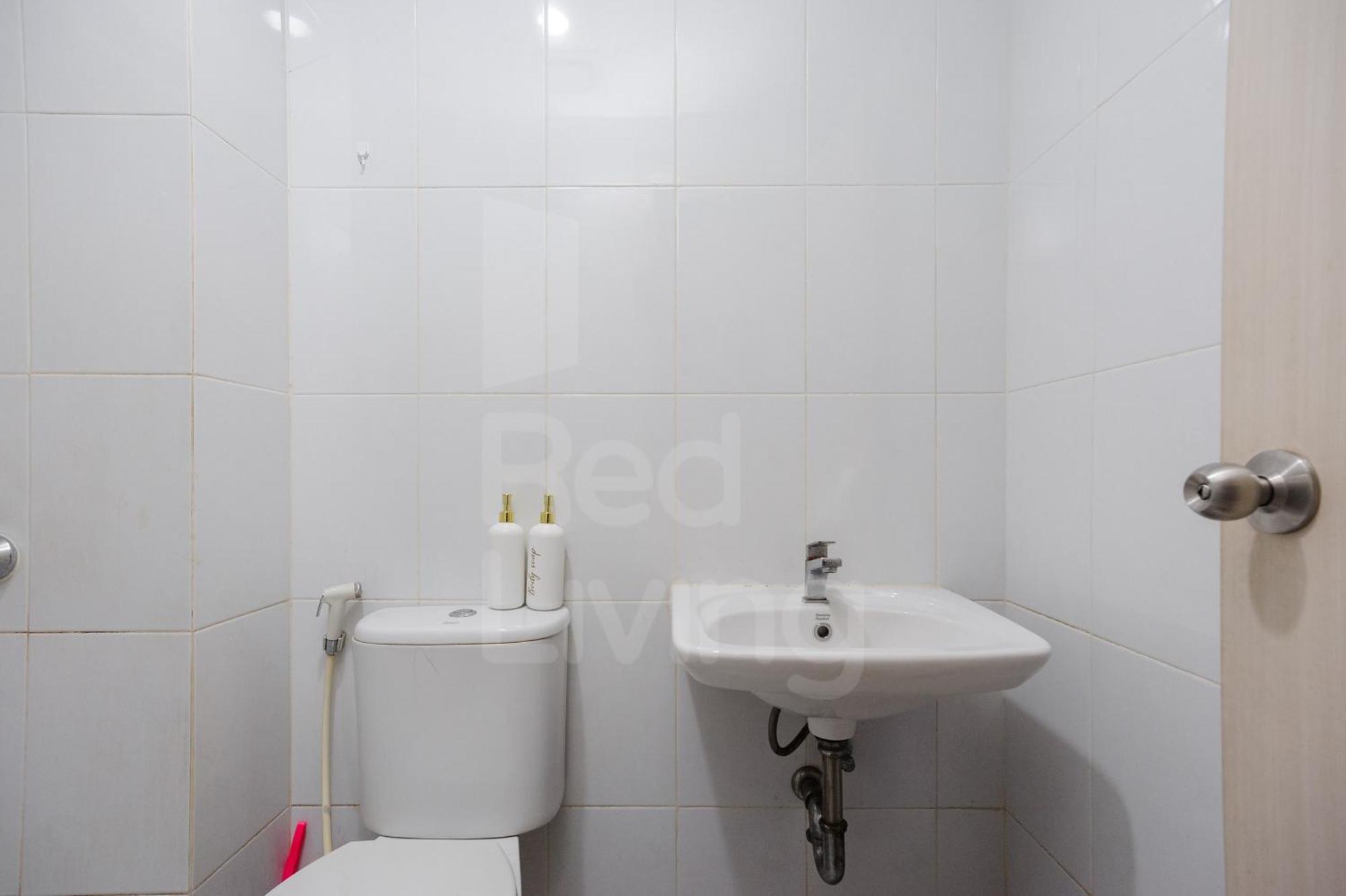Apartemen Redliving Patra Land Urbano - Alfa Tower East